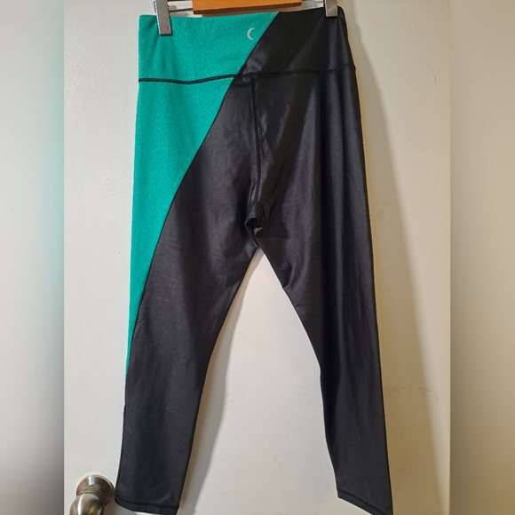 Zyia Jade River Stone Metallic Light n Tight Hi- Rise - Picture 2 of 5